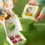 Caixa para 4 doces, GLOBO DE NEVE, pacote com 10 unidades